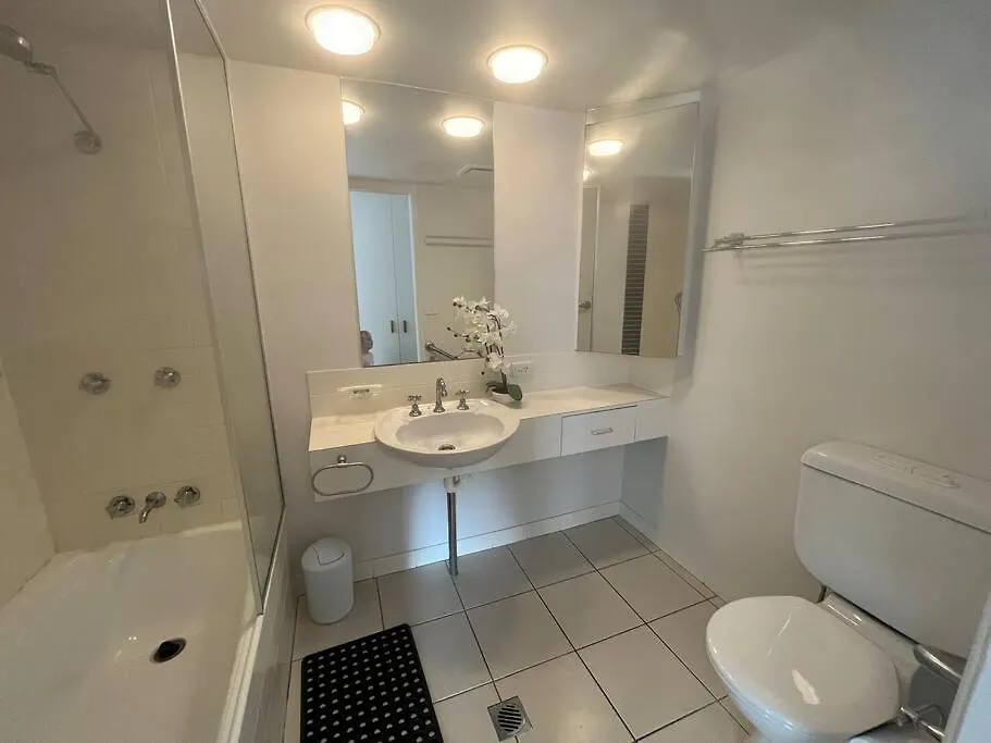 Beach Side Cotton Tree Family Friendly Resort Maroochydore Appartamento